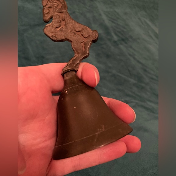 Vintage Metal Bell With Ram Top Detail - Picture 5 of 13